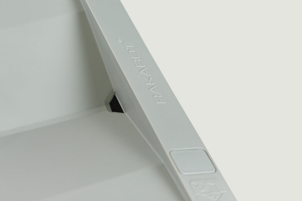 Close-up of the Plastico drainage channel